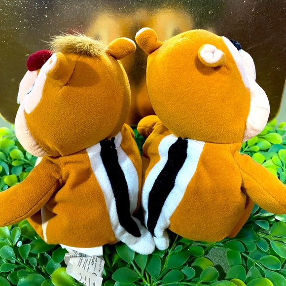 DISNEY EXCLUSIVE NWT VTG 1990s CHIP AND DALE CLASSIC RETIRED BEAN BAG PLUSH PAIR - Picture 3 of 14